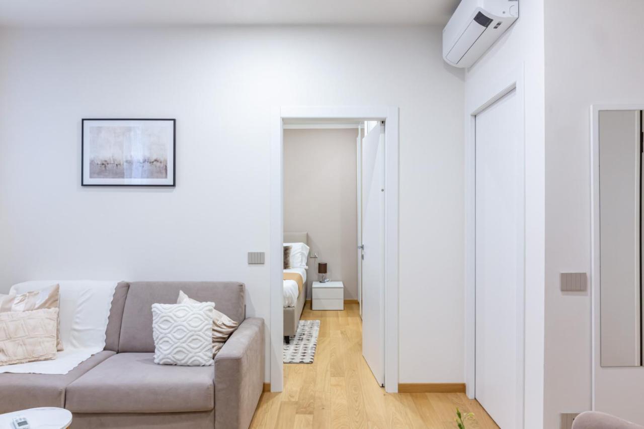 Ferienwohnung Easylife - Bilocale Moderno E Sofisticato In Zona Porta Venezia Mailand Exterior foto